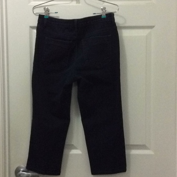 Gloria Vanderbilt Sadie Capri Pants - Picture 3 of 6